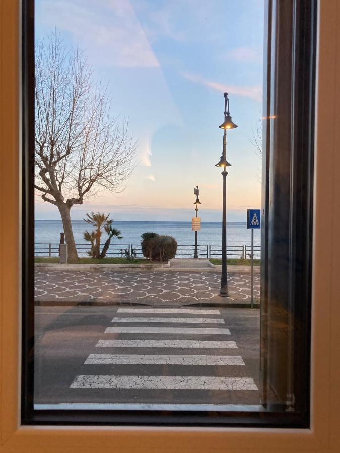 Una Finestra Sul Mare Maiori Buitenkant foto